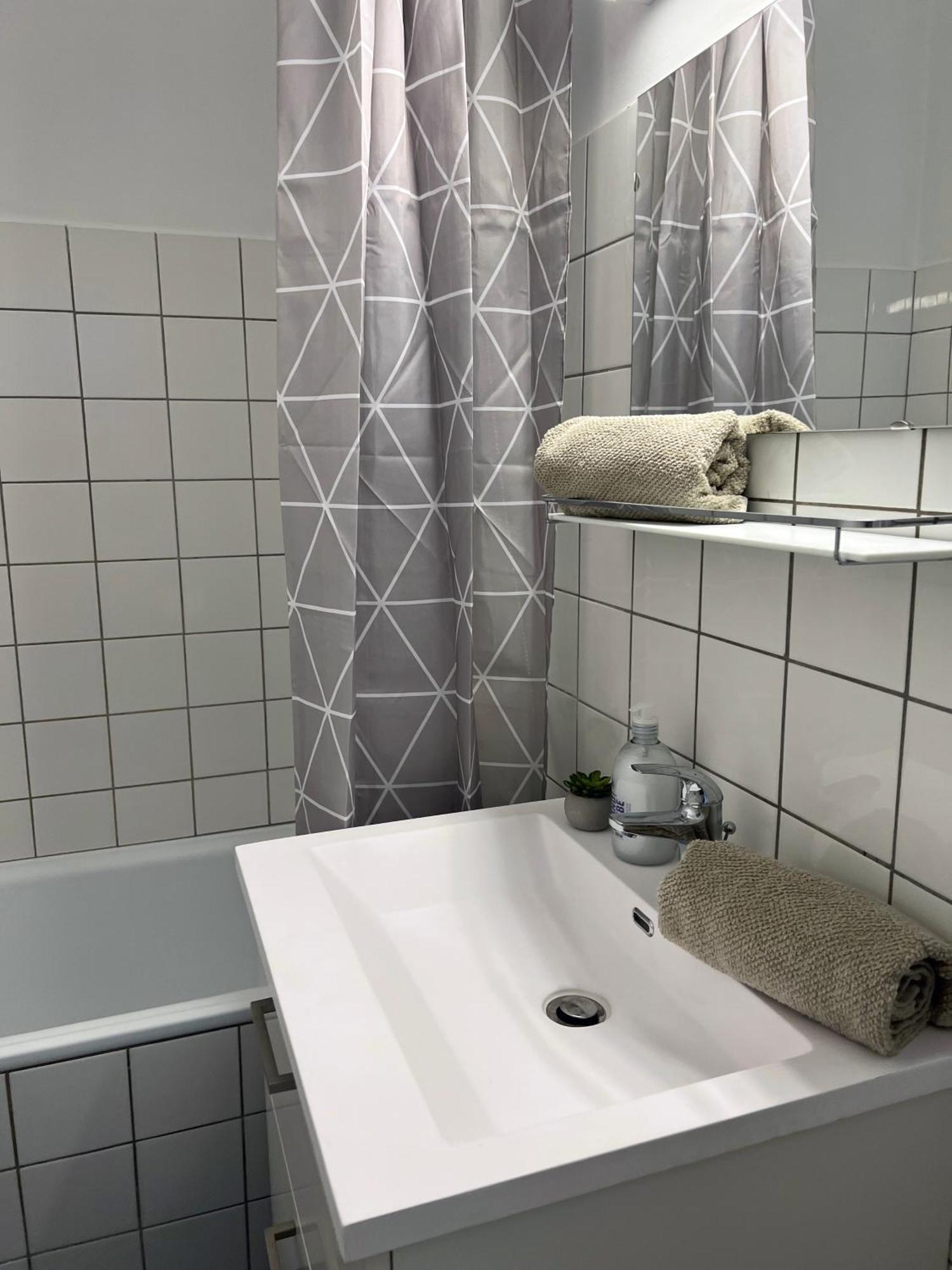 Stor 2 Vaerelses Lejlighed Randers Exterior foto